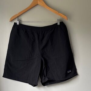 Patagonia Men’s Black Baggy Shorts size M